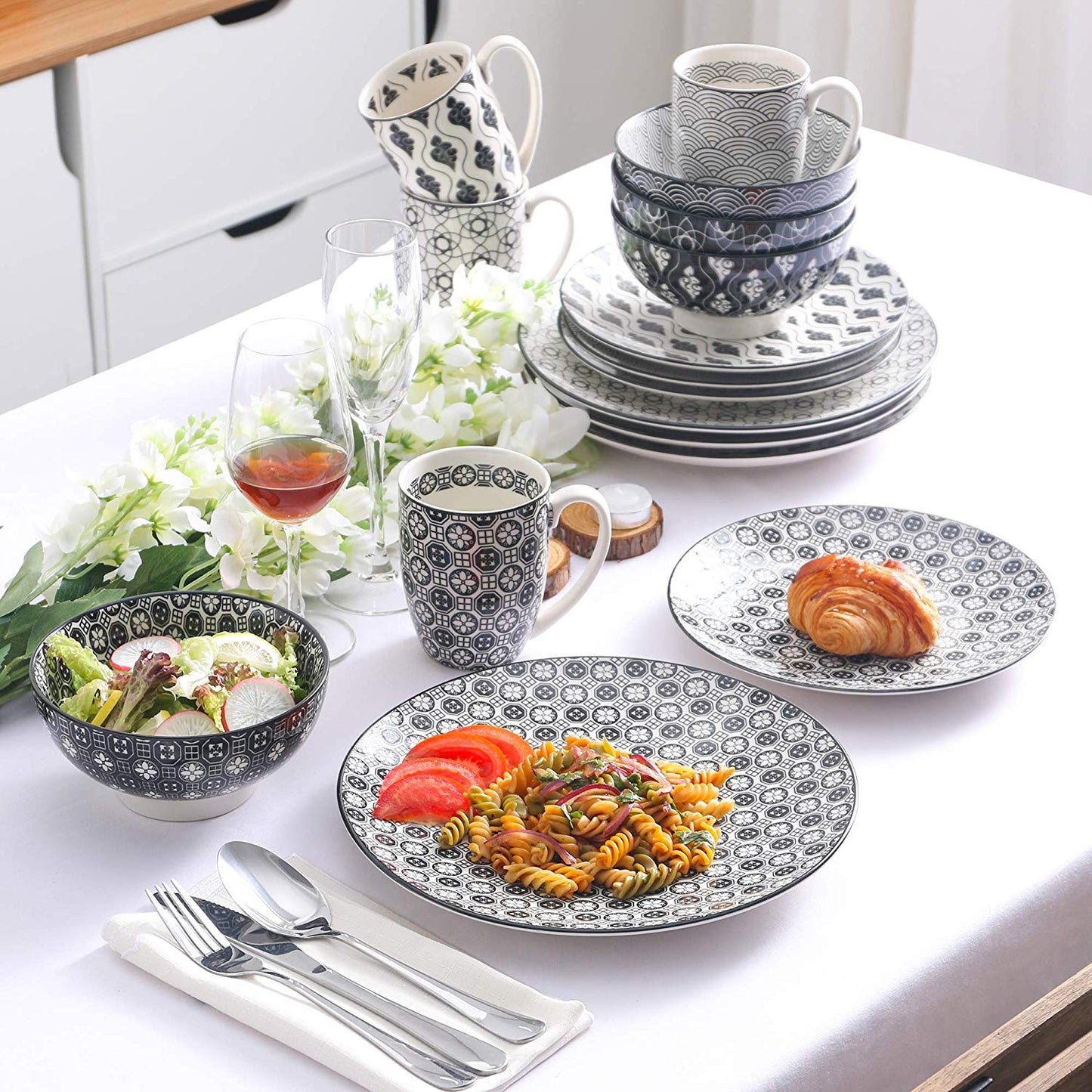 Dinnerware Set Minami