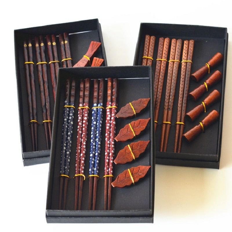 4 Pairs of Chopsticks and Chopsticks Holders Set Standishii (5 Models)