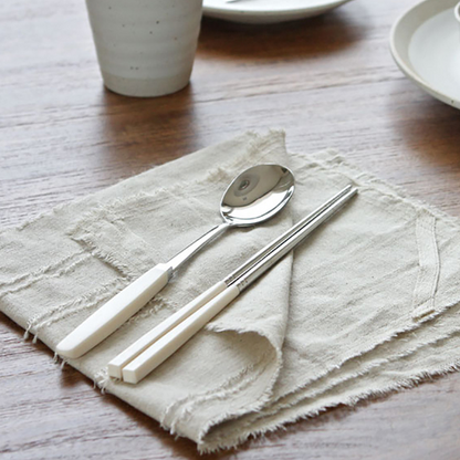 Chopsticks and Spoons Set Akaro