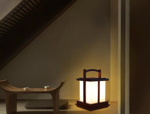 Lámpara de mesa Sugai (Luz Blanca o Cálida)