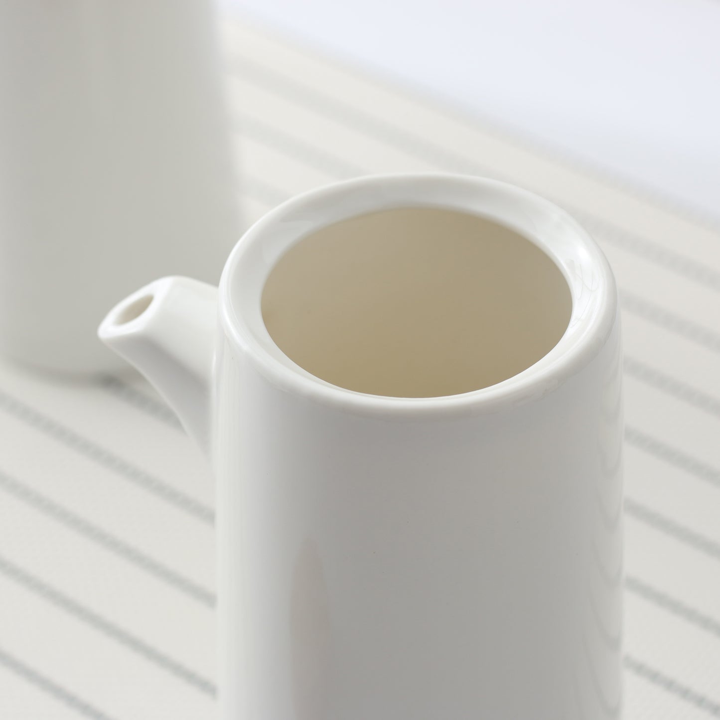 Sauce Dispenser Sugamo ( 2 sizes)