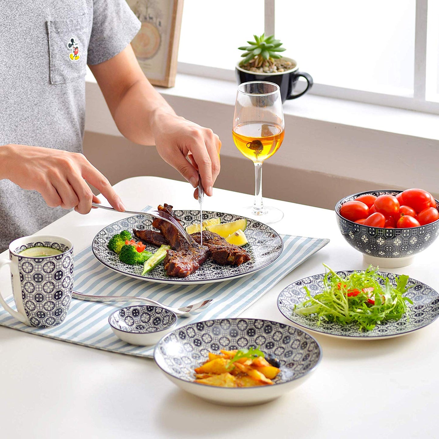 Dinnerware Set Minami