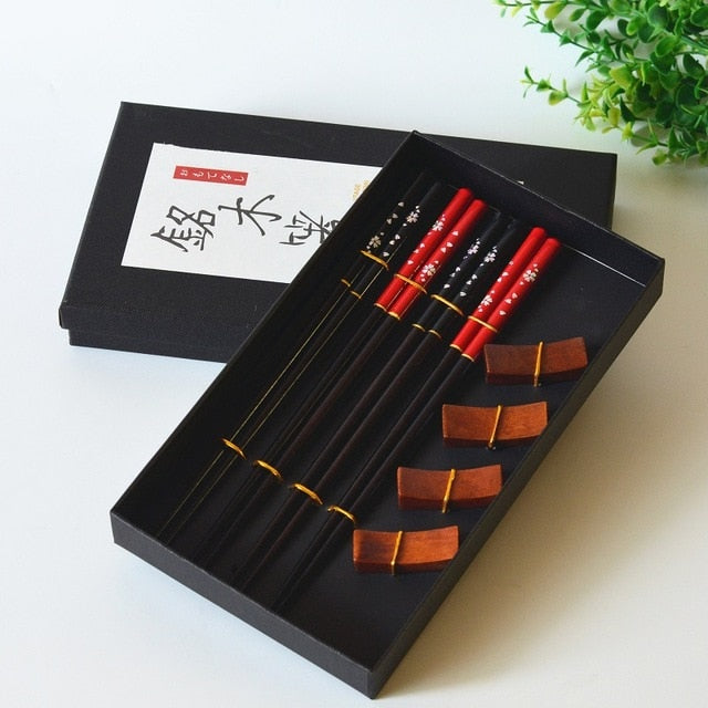 4 Pairs of Chopsticks and Chopsticks Holders Set Standishii (5 Models)