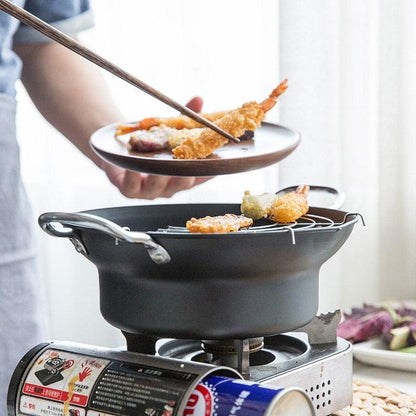 https://www.myjapanesehome.com/cdn/shop/products/tempura-pot-teshio-pots-pans-my-japanese-home_135.jpg?v=1571710594&width=416