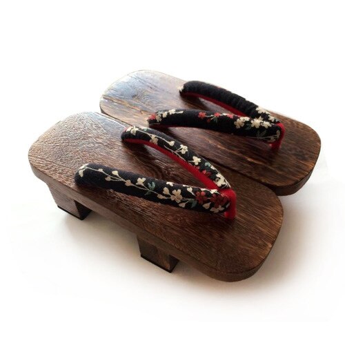 Tono de sandalias de geta plana