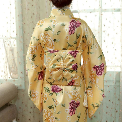 Woman Kimono Yuna - Kimonos