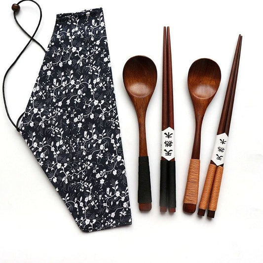  Premium Japanese Chopsticks with Spoon Reusable [ Made in Japan  ] Traditional Lacquer Art Wooden Chopsticks B (Golden Crane RD(TSS45)) :  Home & Kitchen